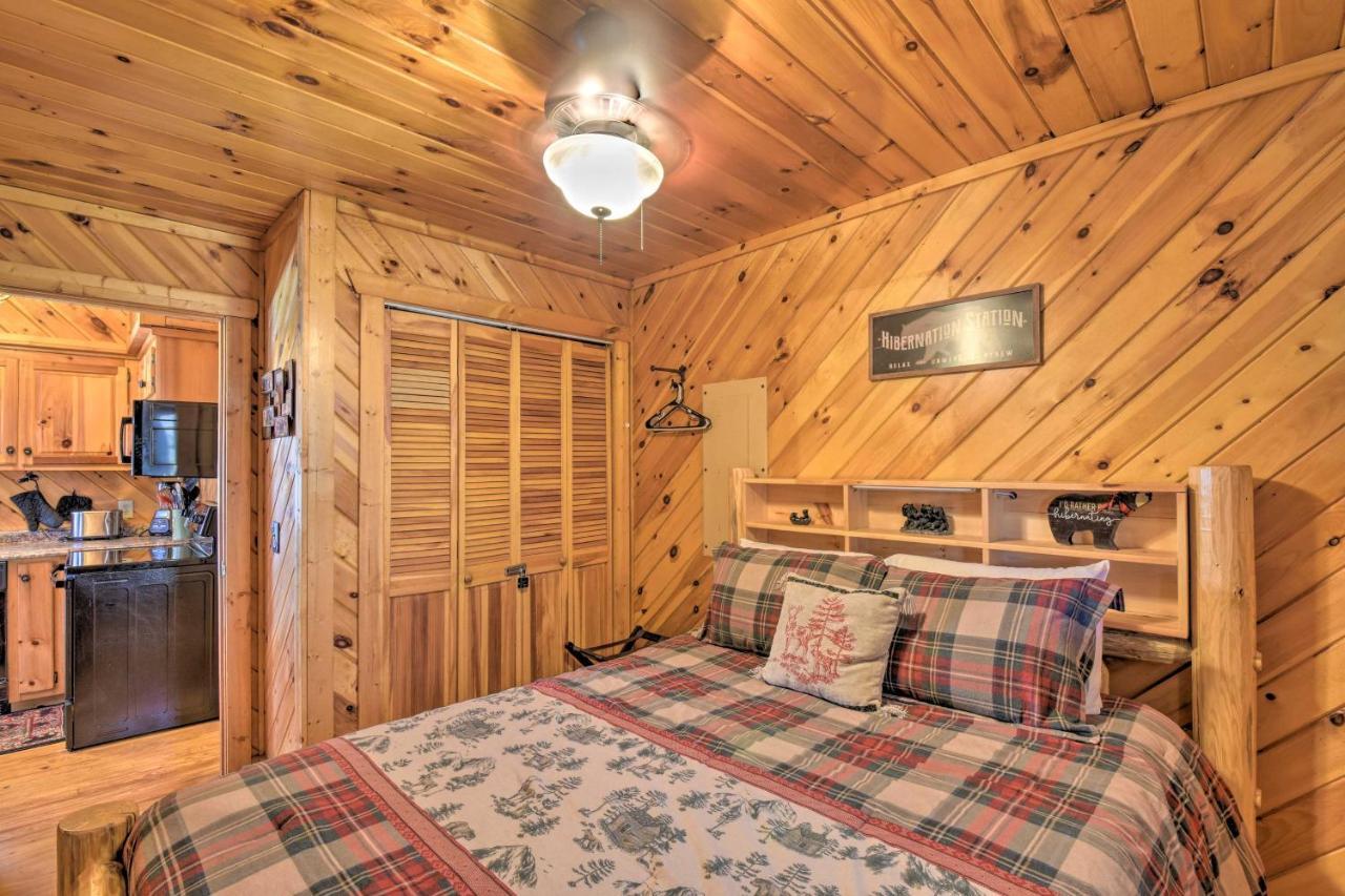Helen Cabin With Deck And Hot Tub Less Than Half Mi To Main St Экстерьер фото